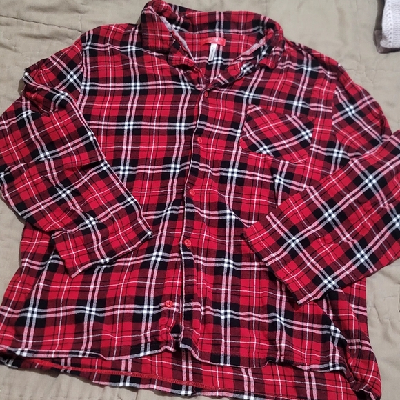 Cozy Red Plaid Pajama Set - Picture 2 of 10